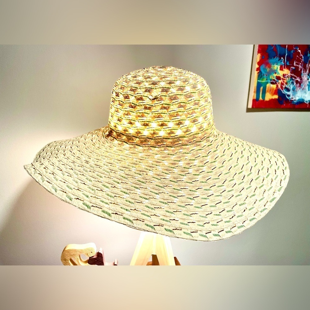 NWOT H by Halston Straw Wide Brim Sun Hat Metallic Green Thread Floppy Resort OS